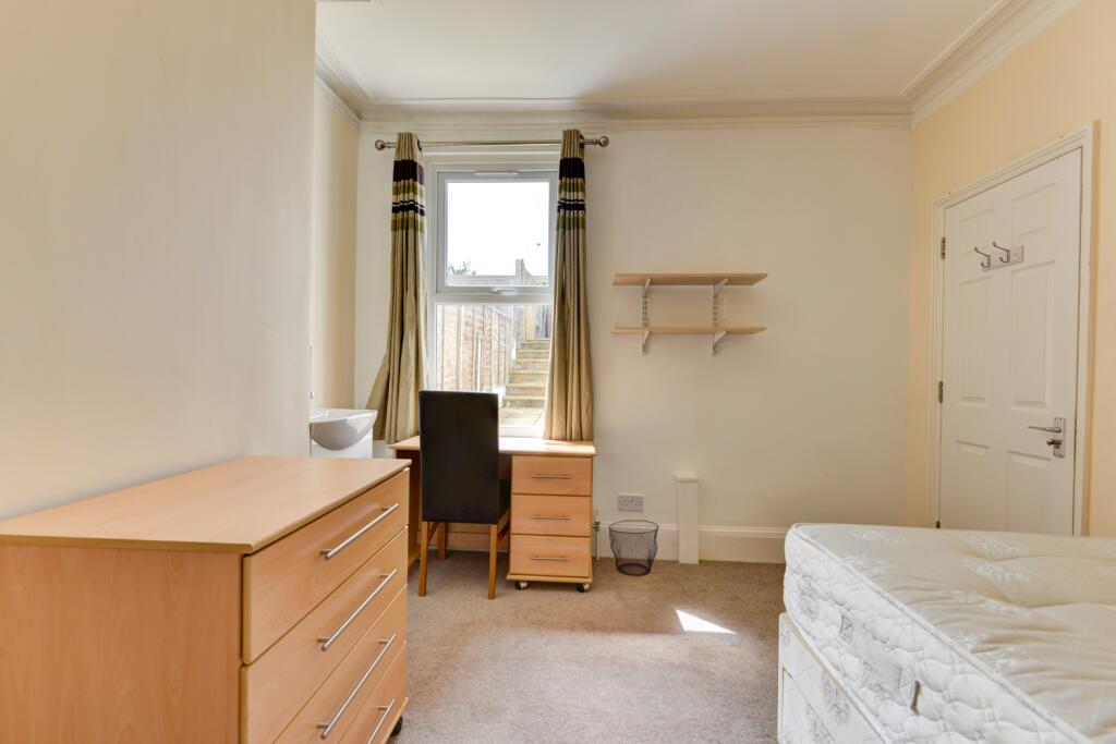 BED 2 (2)