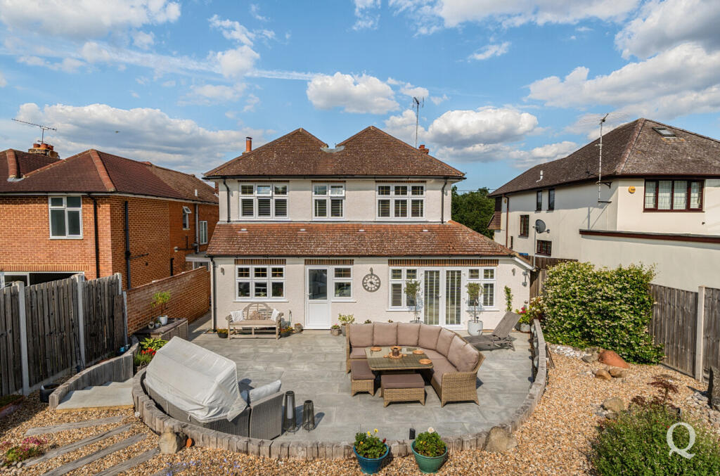 000d8302-973a-4a3...