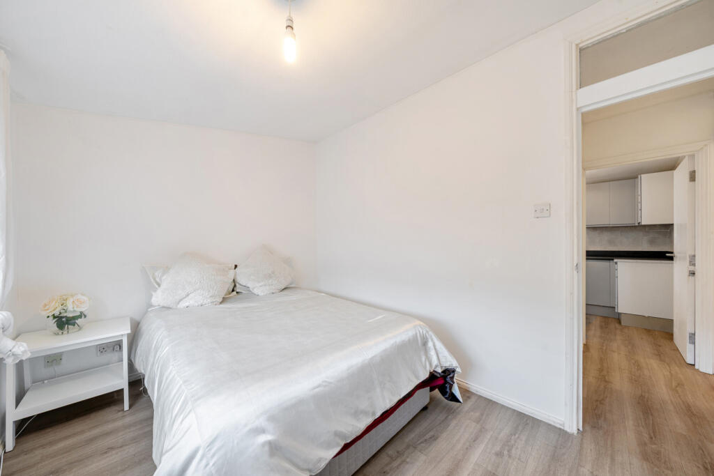 1389019-3-693967f...