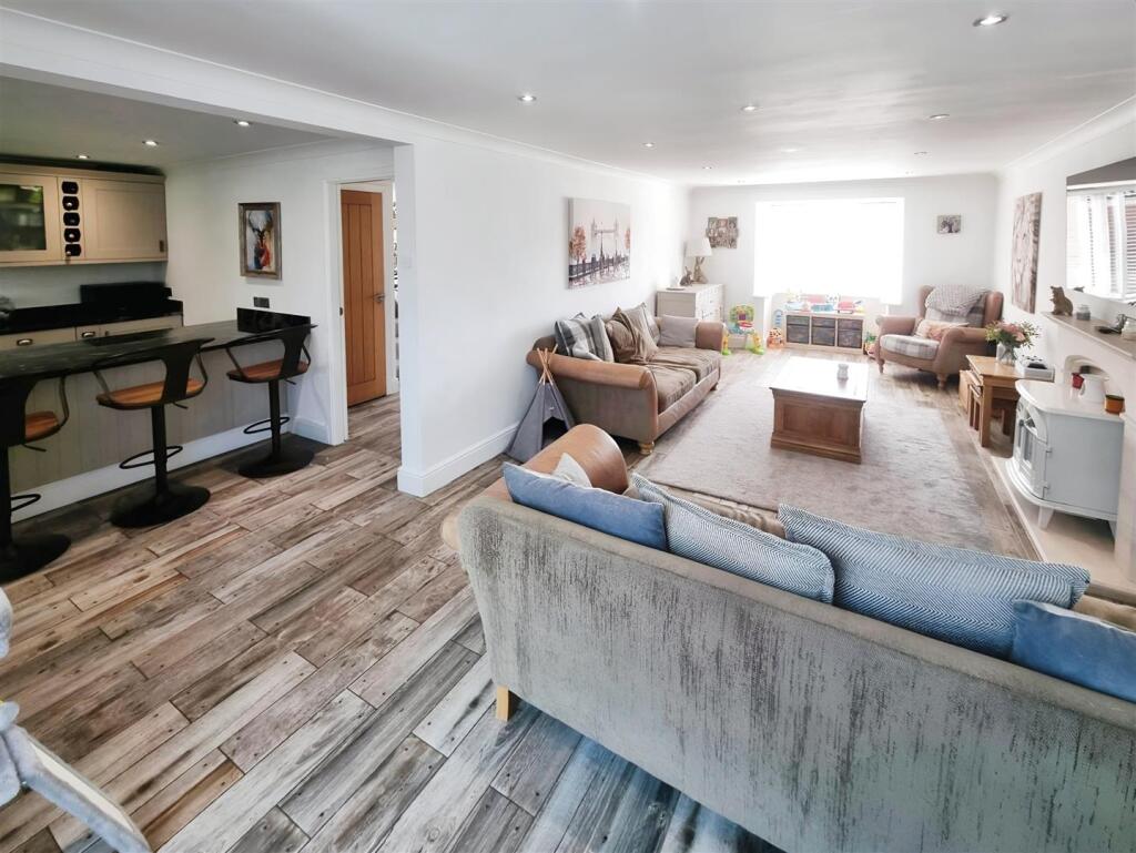 26f52619-483362641_1211777393952107_65459714631006