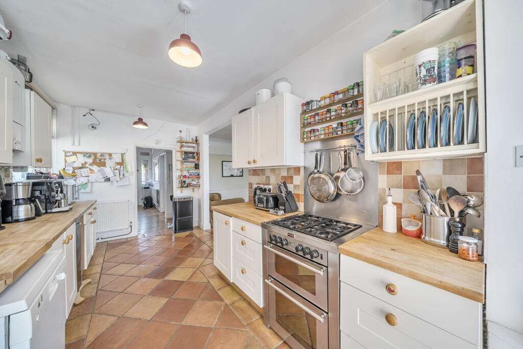 1347727-17-68b598...