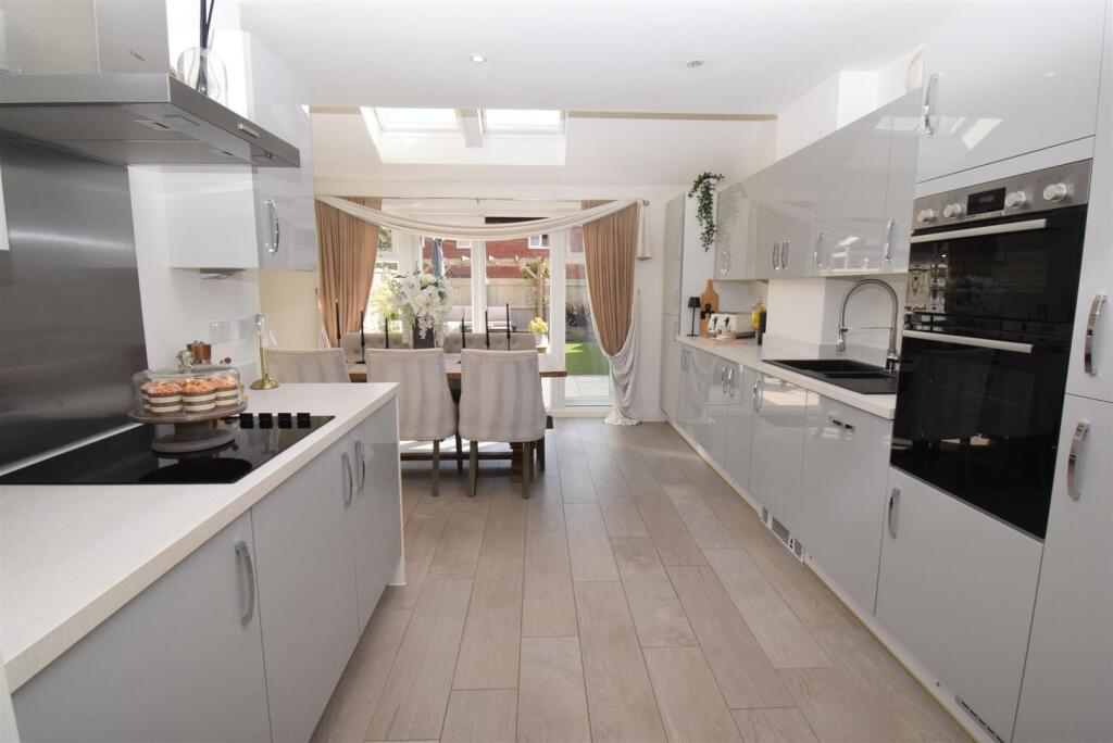 Kitchen Diner