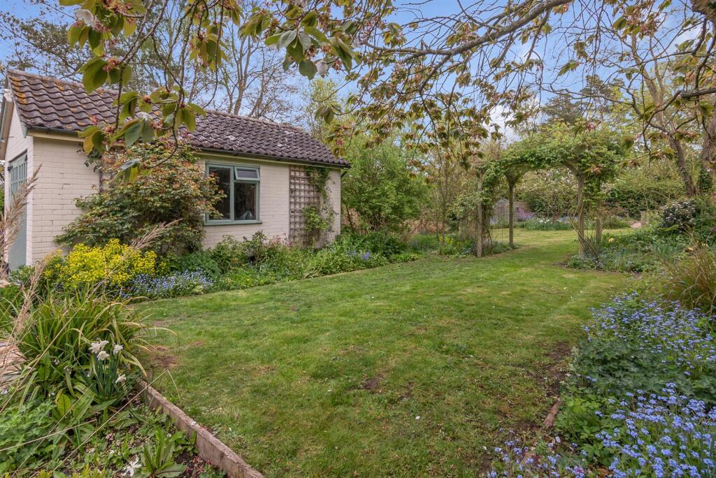 1 Harleston Road Linstead IP19 0LE (41).jpg