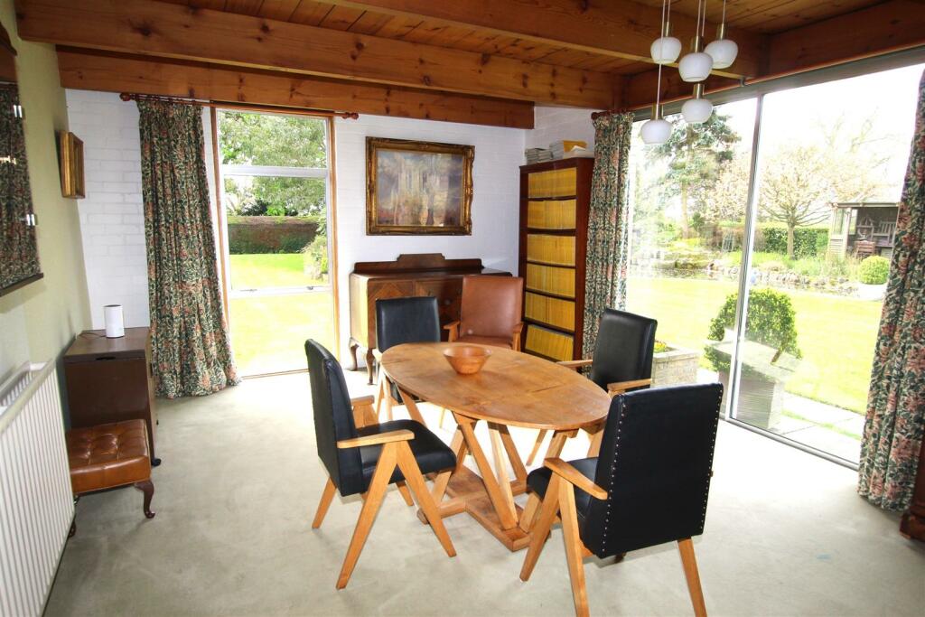 Dining Room.JPG
