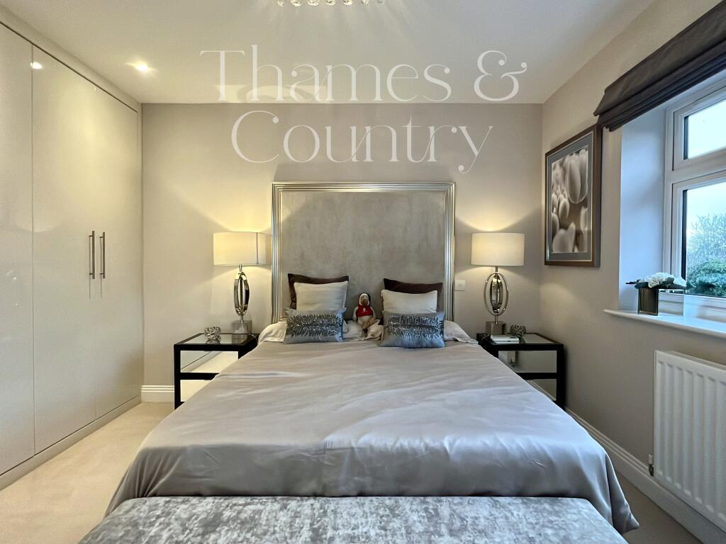 Principle bedroom first floor