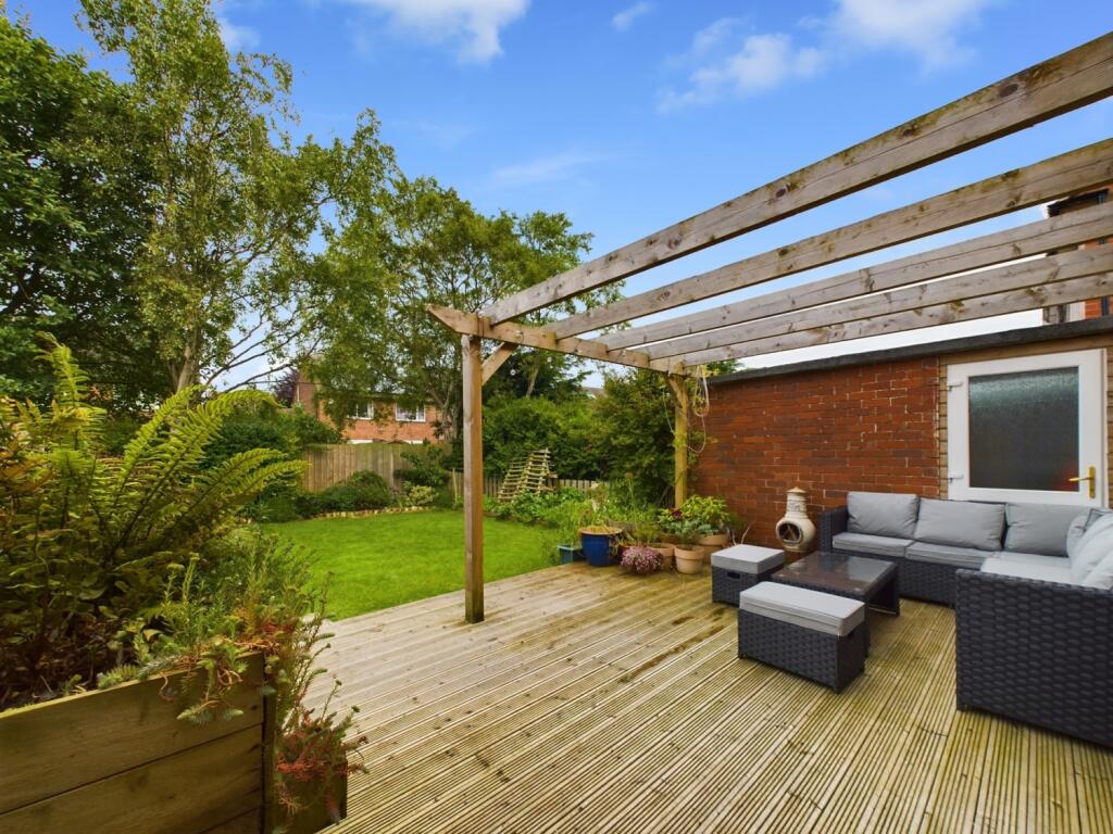 CAM02195G0-PR0040-STILL012