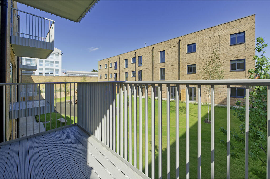 flat 6 iris hse-4...