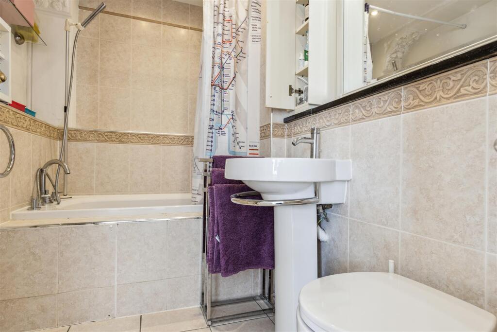 Oakbrook, W6 - FOR SALE