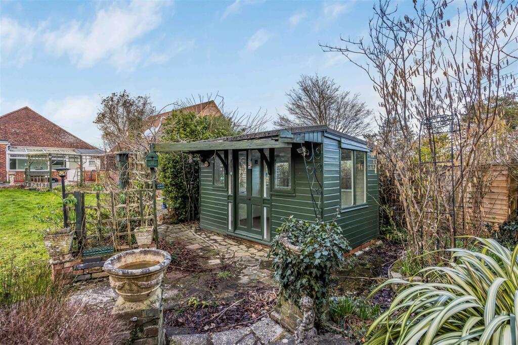 28 Warfield Crescent, Waterlooville-Small-PorticoM