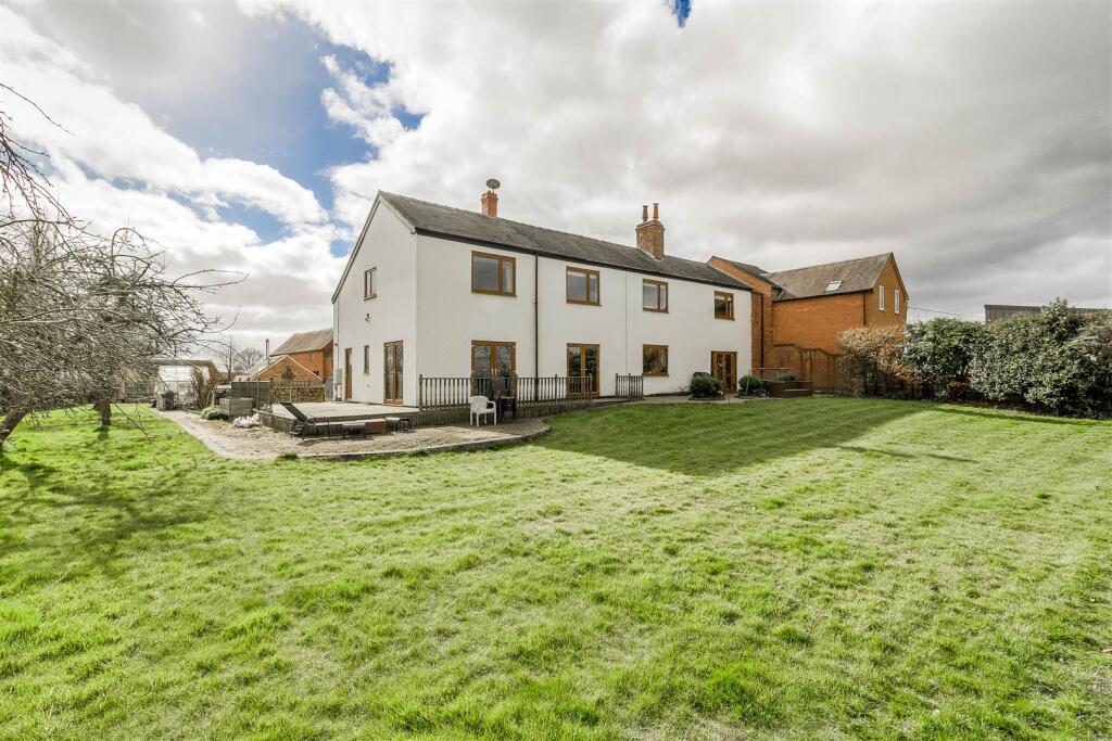 Hipsley Lane, Hurley