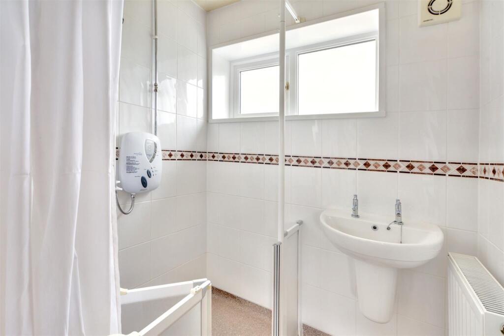 Shower Room.jpeg
