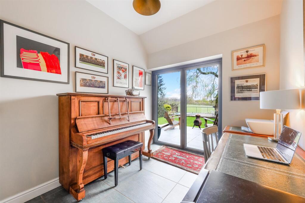 HEATH FARM COTTAGES, 3 (6).jpg