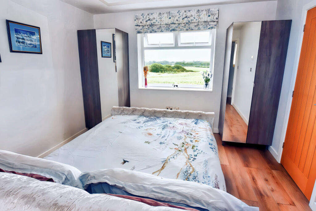 Principal Bedroom...