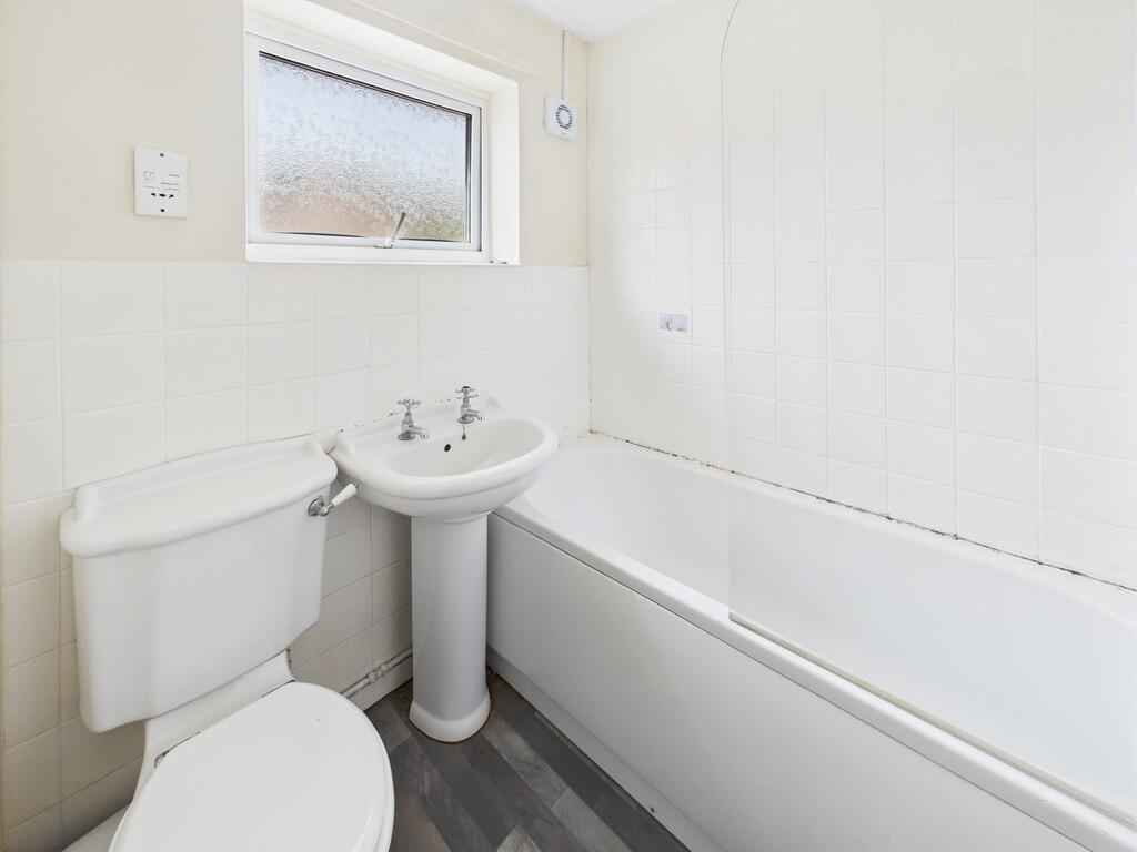 CAM02854G0-PR0390...