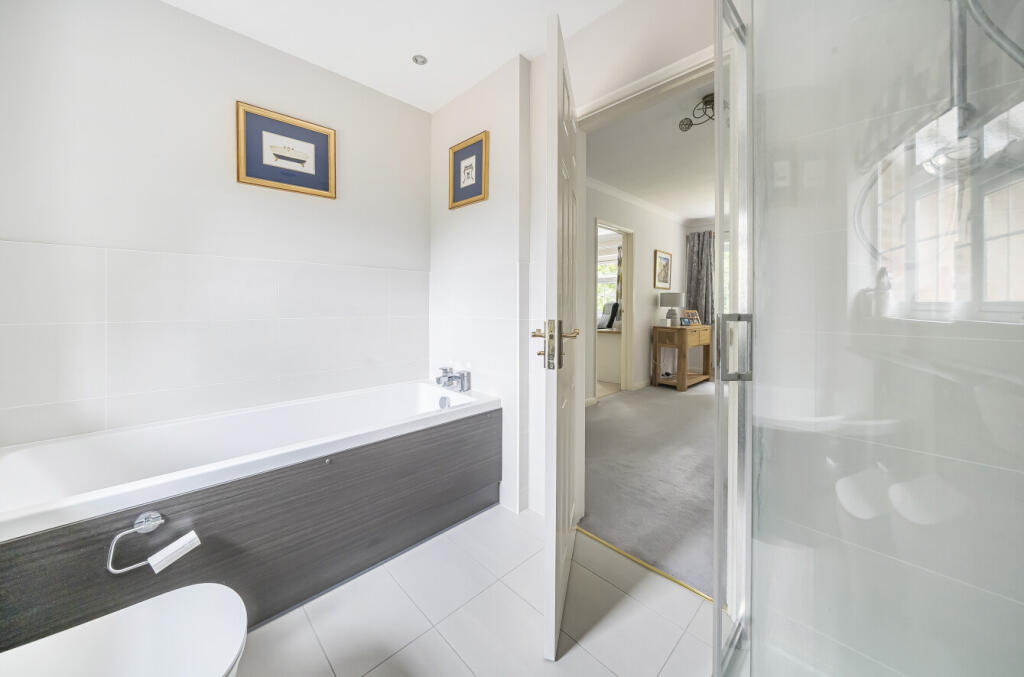 1317168-12-686555...