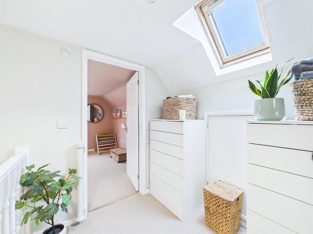 11 - 4 bedroom chalet bungalow.jpg