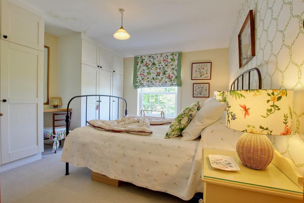 BEDROOM 3 (FRONT)