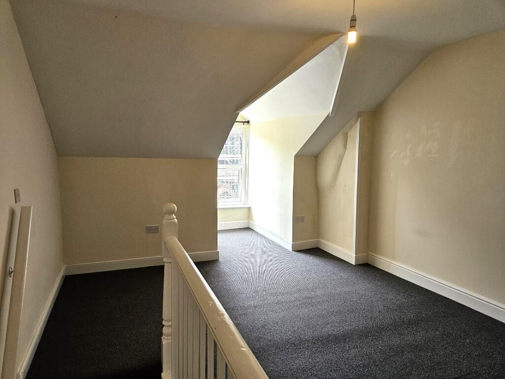TOP BEDROOM
