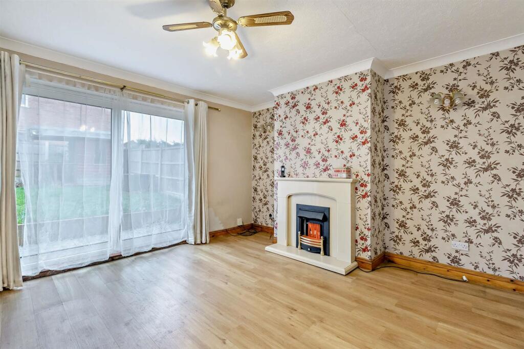 8675088-interior15-800.jpg
