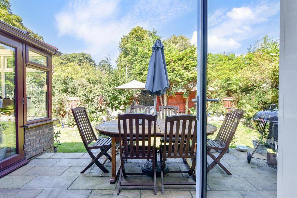 External Lifestyle Photograph