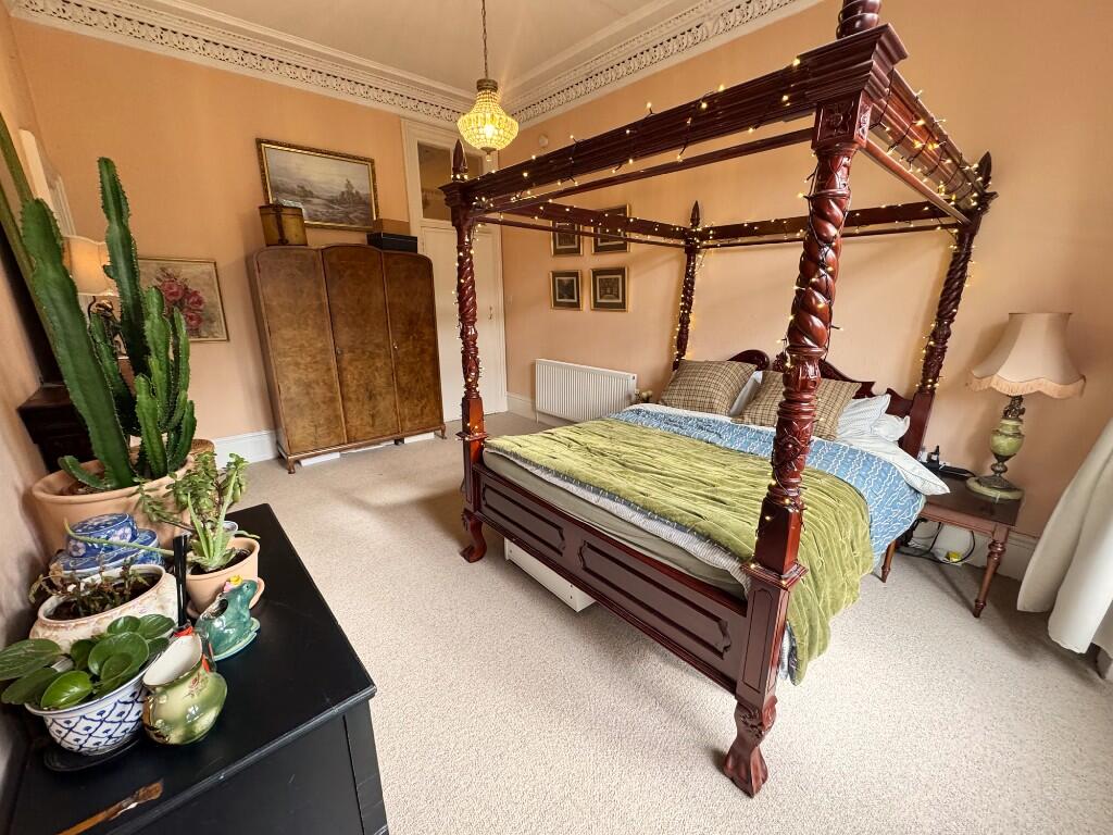 Bedroom 1 (4)