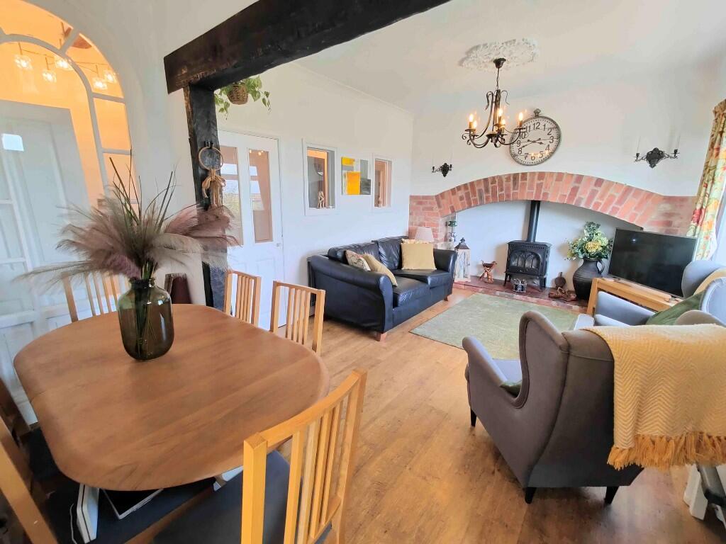 Living/Dining Room