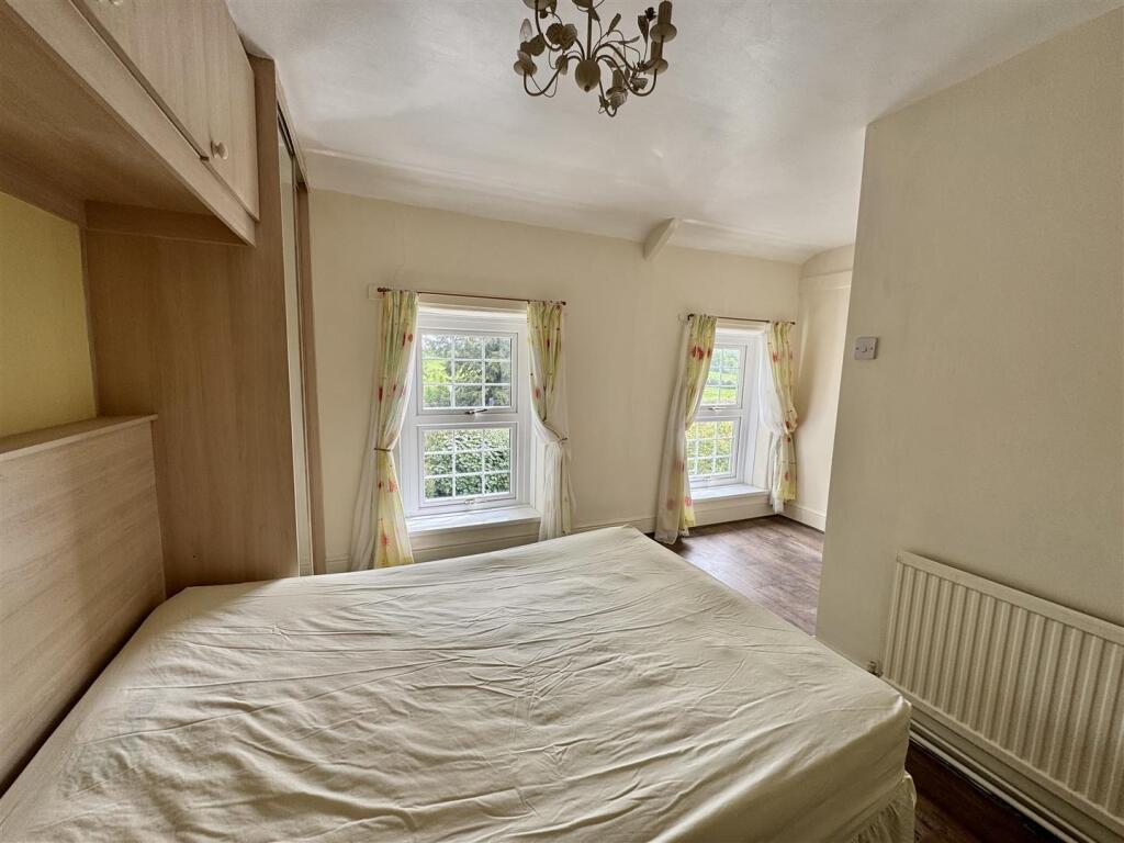 L Shape Bedroom 1