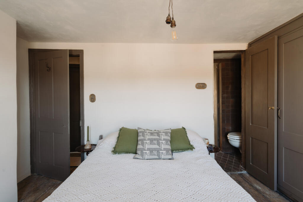 274736 - 28-TACKLEWAY-BENTINCK-HOUSE-064.jpg