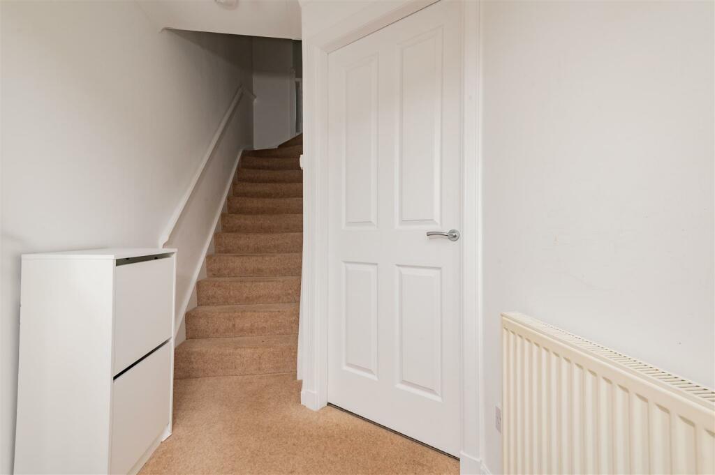 10 Lochty Drive Kinglassie-26.JPG