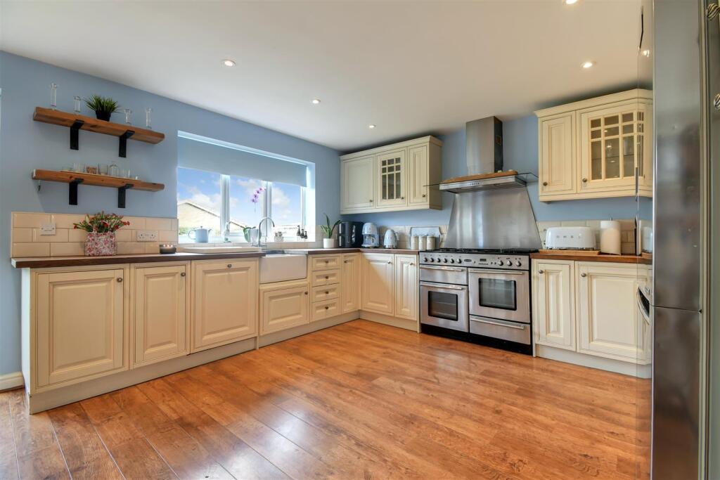 Kitchen diner