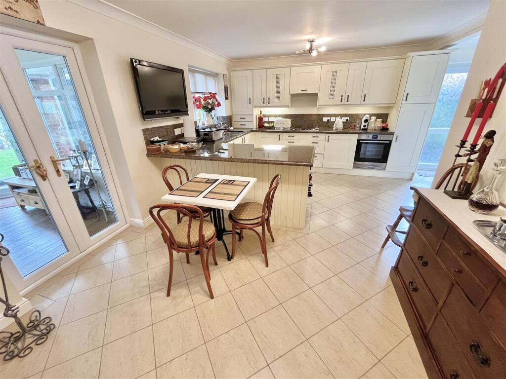 Breakfast Kitchen