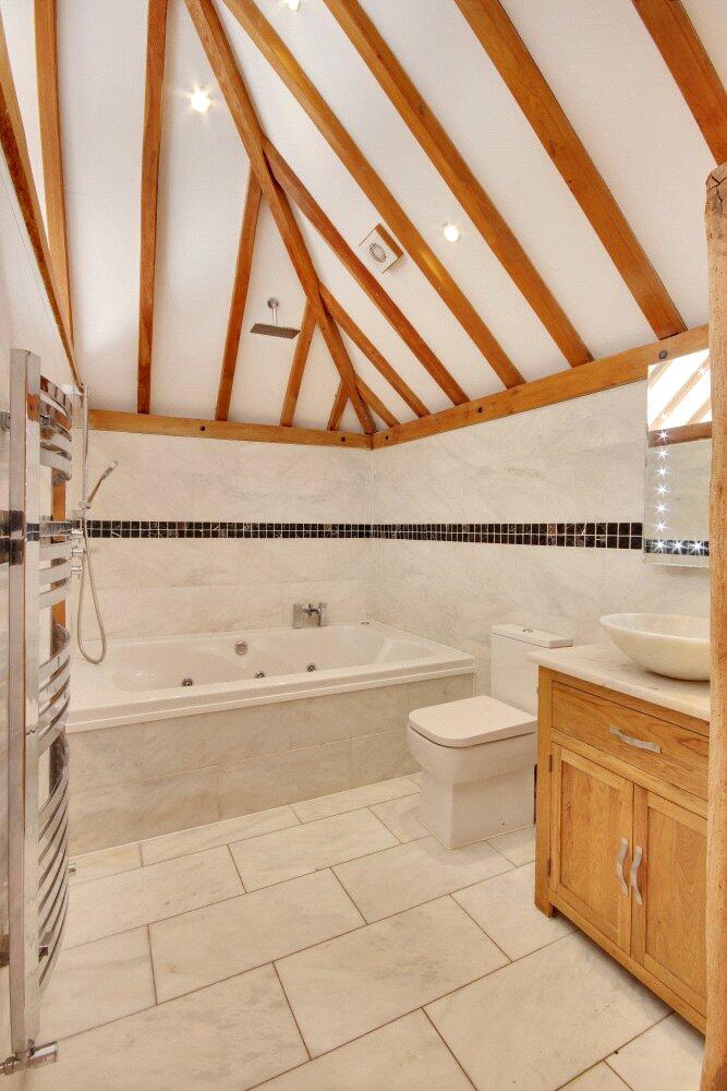En Suite Bathroom