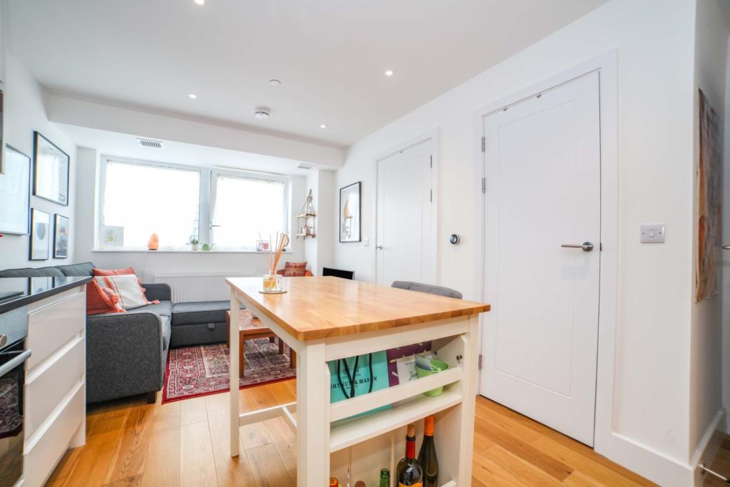 Lounge / Kitchen
