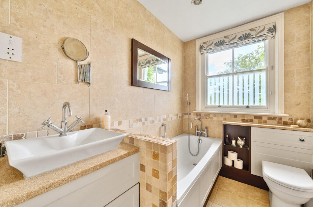 1301629-18-683a05...