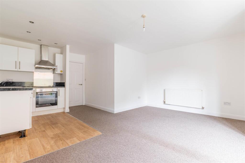 Lounge/Kitchen/Dining Room