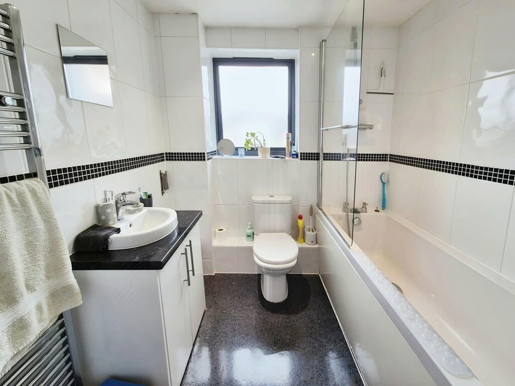 7f49cf19-10000132...