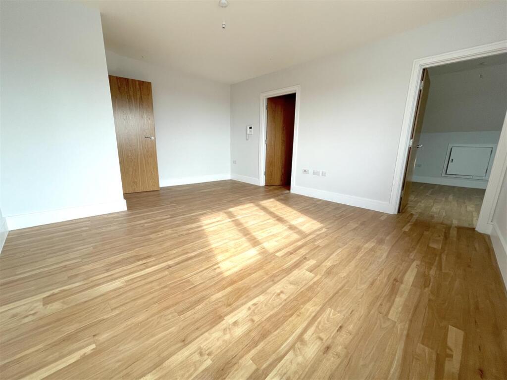 Living Room.jpg