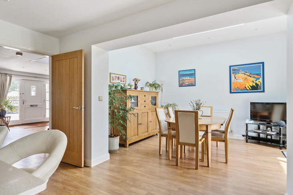 Breakfast / Garden Room