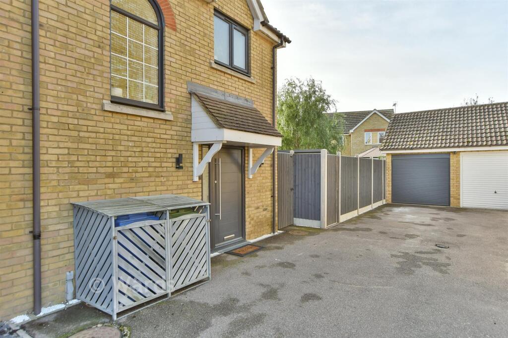Driveway/Parking