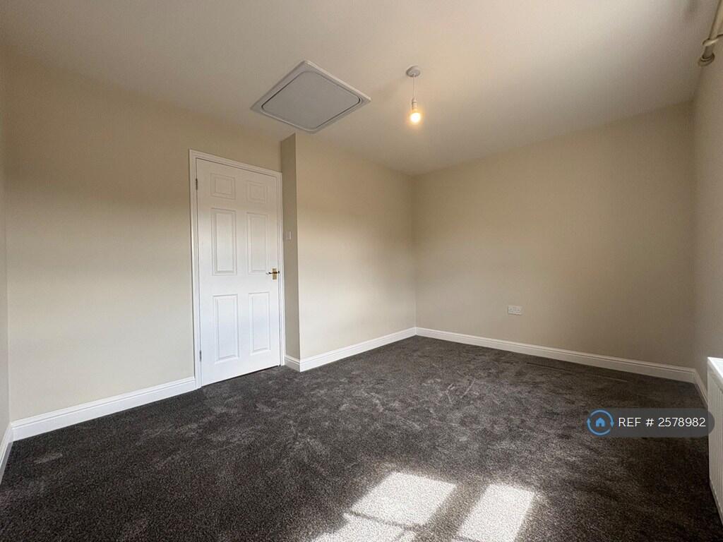 Master Double Bedroom 