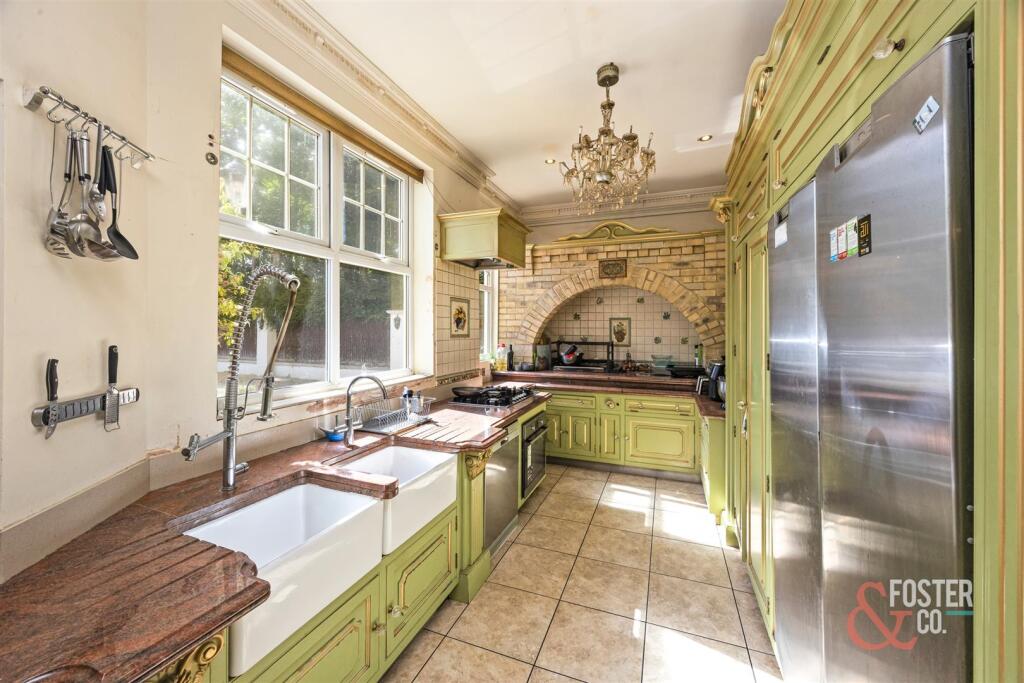 Dyke Road Avenue, 28_020.JPG