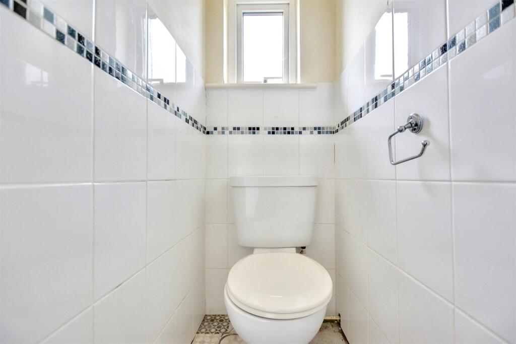 Upstairs WC.jpeg