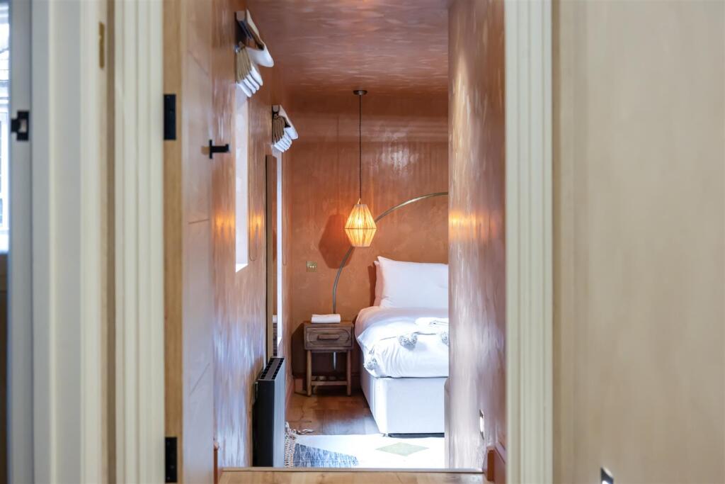 First Floor Flat-023.jpg