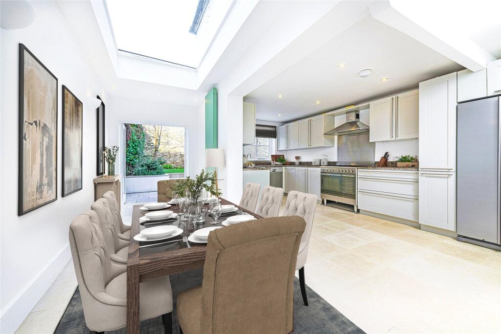Kitchen / Dining Roo