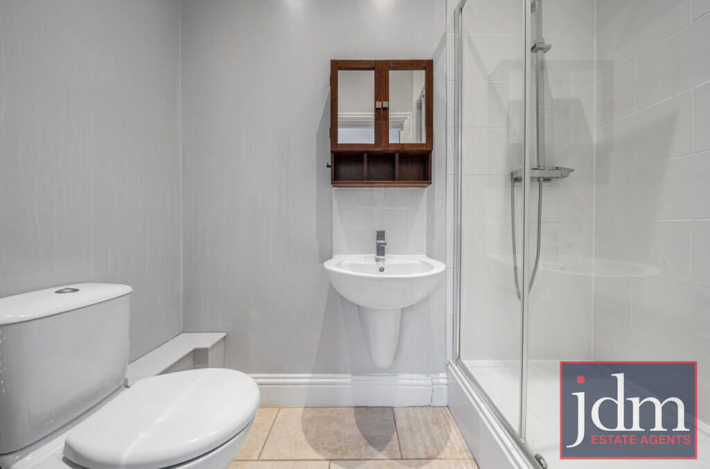 22881556-34ed-409...