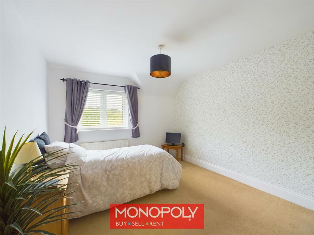 Bedroom 4.jpg