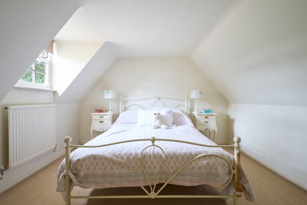 Moulton Hall 0907...