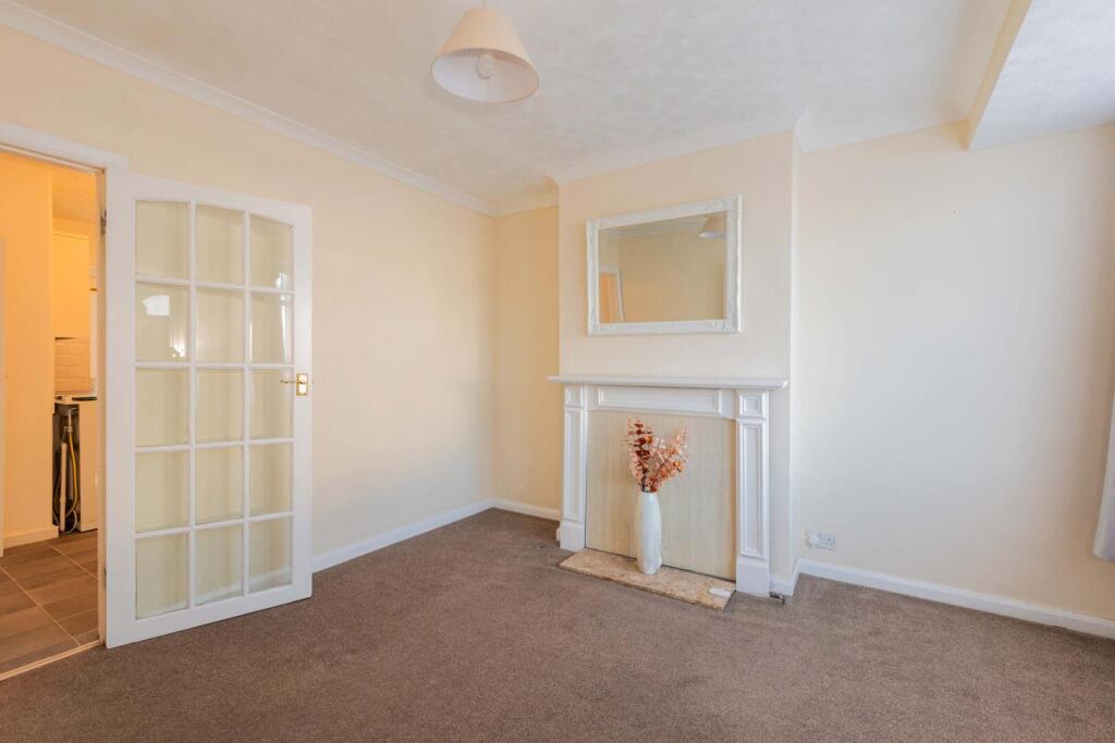 11A Stanhope Road-13.jpg