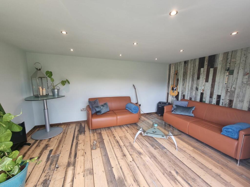 HOME OFFICE / LEISURE POD