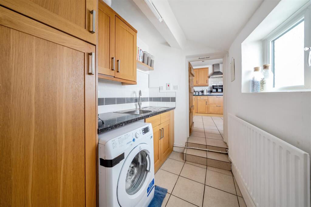 Rose Cottage, 15a Browns Yard, Towcester (25).JPG